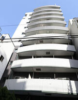 ラルジュマノワール